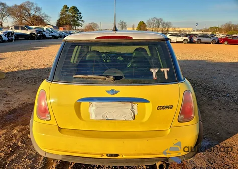 2005 Mini Cooper z USA, uszkodzony, nr VIN WMWRC33515TJ73164